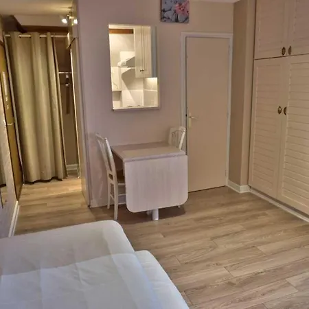Le Bellevue 2* Bretteville-sur-Odon